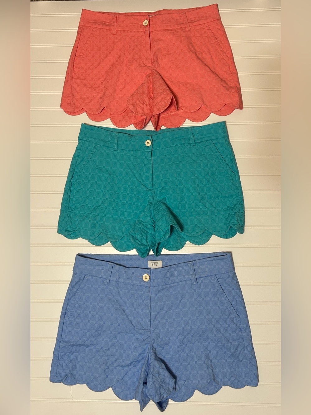 Lot of 3 Crown & Ivy Shelby Scallop Hem Shorts - Coral, Teal, Blue, Size 8